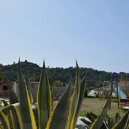 Holiday home Ambrosia House Tsairi