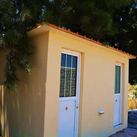 Ambrosia House Nyaraló Tsairi