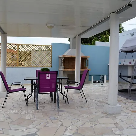 Nyaraló Ambrosia House