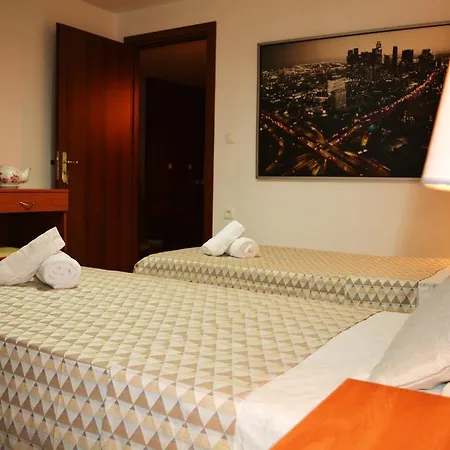 Tatil Evi Ambrosia House Tsairi